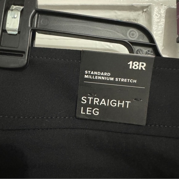 Torrid | Studio Modern Deluxe Stretch | Straight Leg | 18R Black - Picture 5 of 8